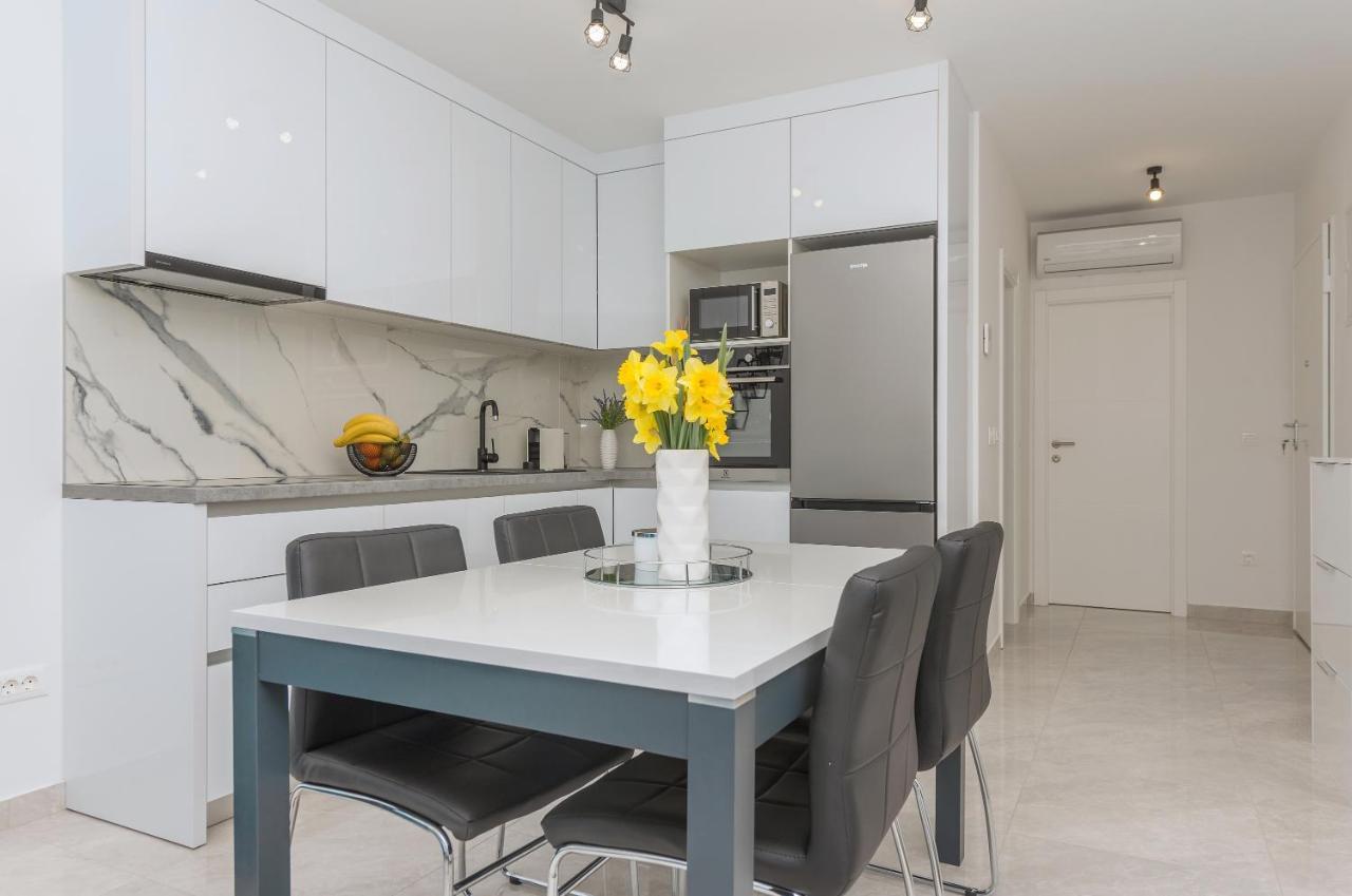 Apartment Ema Makarska Ngoại thất bức ảnh