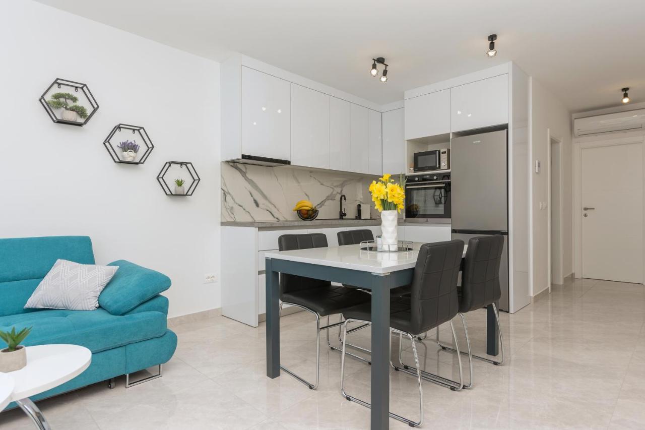Apartment Ema Makarska Ngoại thất bức ảnh