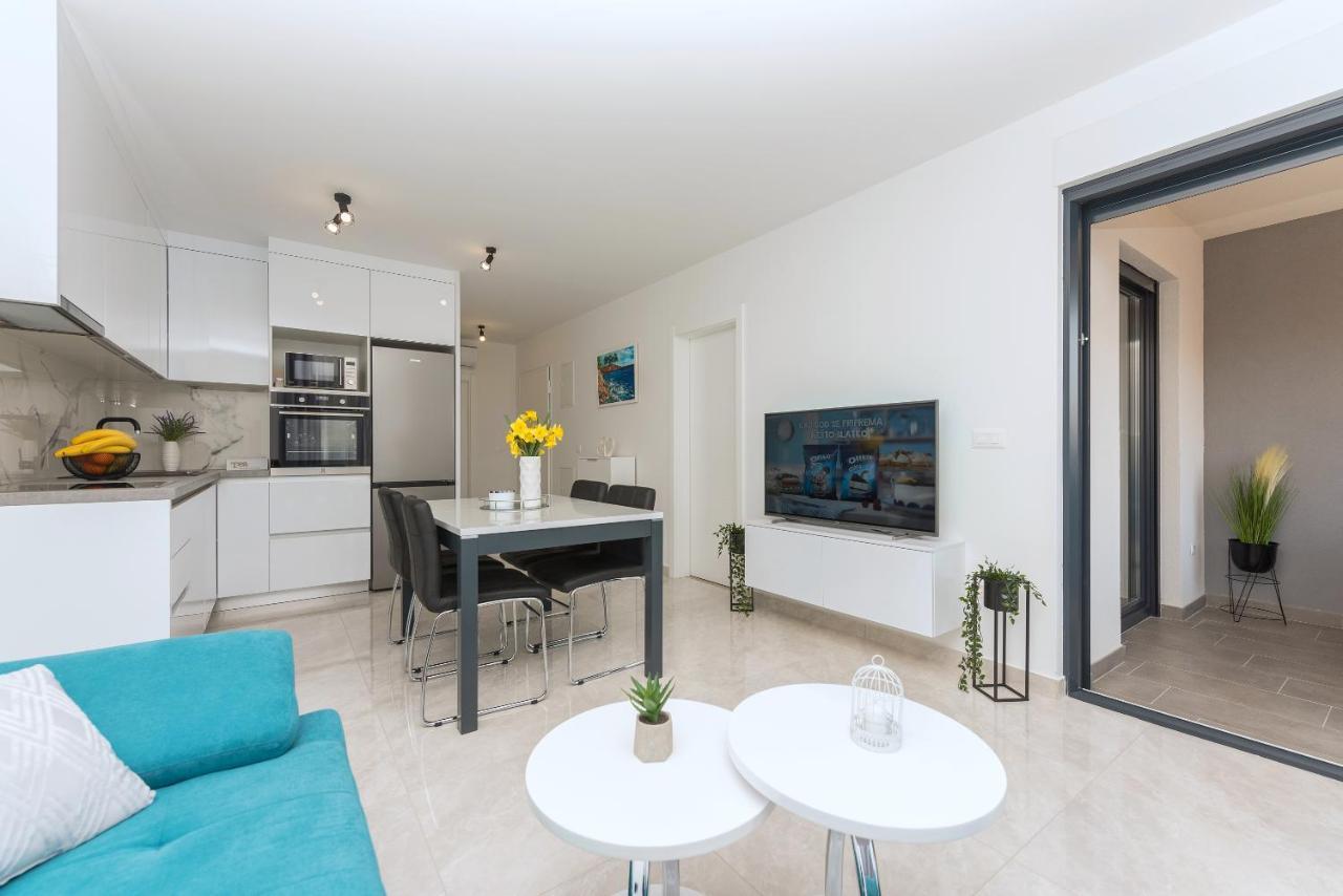 Apartment Ema Makarska Ngoại thất bức ảnh