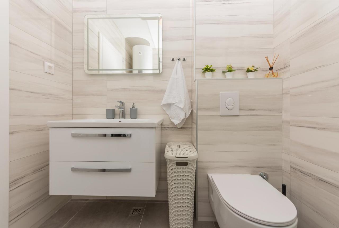 Apartment Ema Makarska Ngoại thất bức ảnh