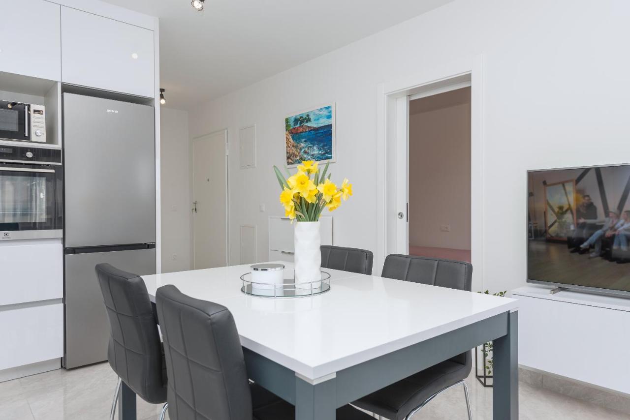Apartment Ema Makarska Ngoại thất bức ảnh