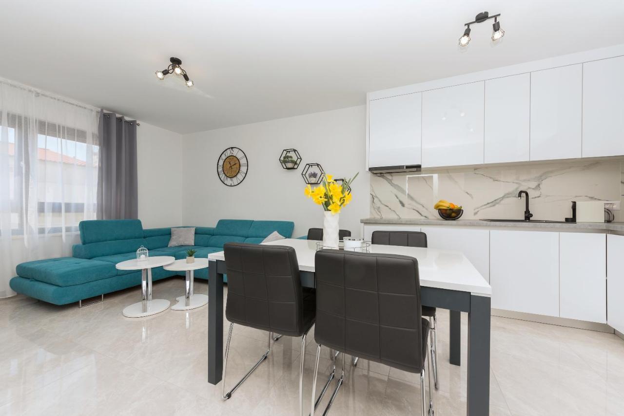 Apartment Ema Makarska Ngoại thất bức ảnh