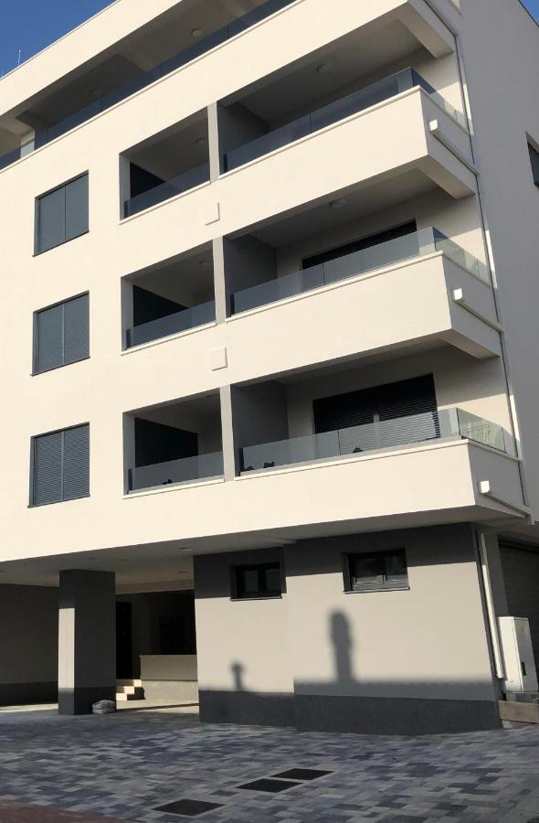 Apartment Ema Makarska Ngoại thất bức ảnh